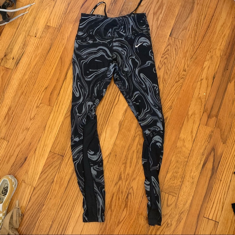 Space Dye printed Nike leggings